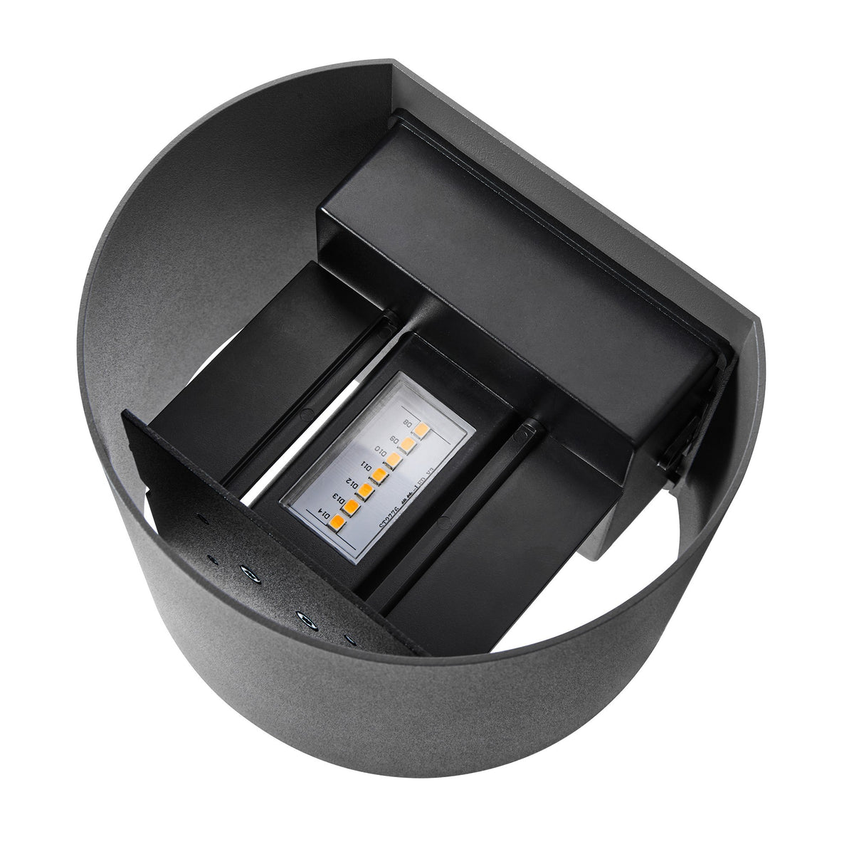 Vue plongeante sur le module LED et son cache transparent.