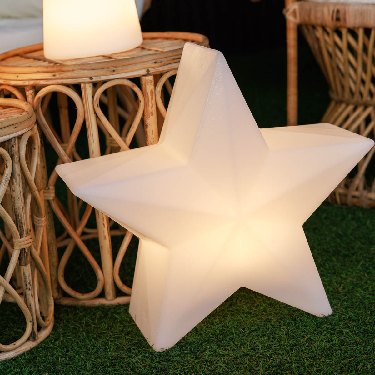 Étoile lumineuse Nova