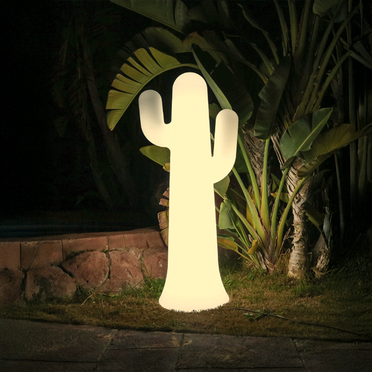 Lampadaire Pancho 140 en forme de cactus