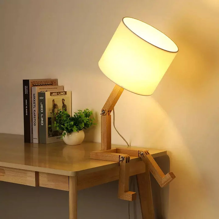 Lampe Bonhomme Bois Assis | Compagnon Luminé | Designix - Lampe de chevet    - https://designix.fr/