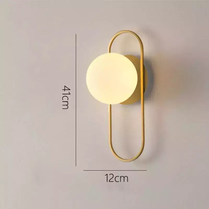 applique murale globe | Designix -  A Brass Warm White (2700-3500K)  - https://designix.fr/