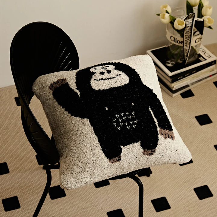 REGINA Kawaii Cartoon Gorilla Pillow Case Sofa Cozy Fluffy Cute Cushion Cover 45*45cm Home Decorative Sofa Bed Knit Pillow Cover | Designix - Coussin    - https://designix.fr/