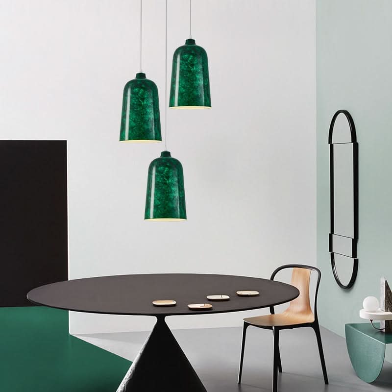 Suspension design avec abat-jour en métal vert Livia | Designix - Luminaire - https://designix.fr