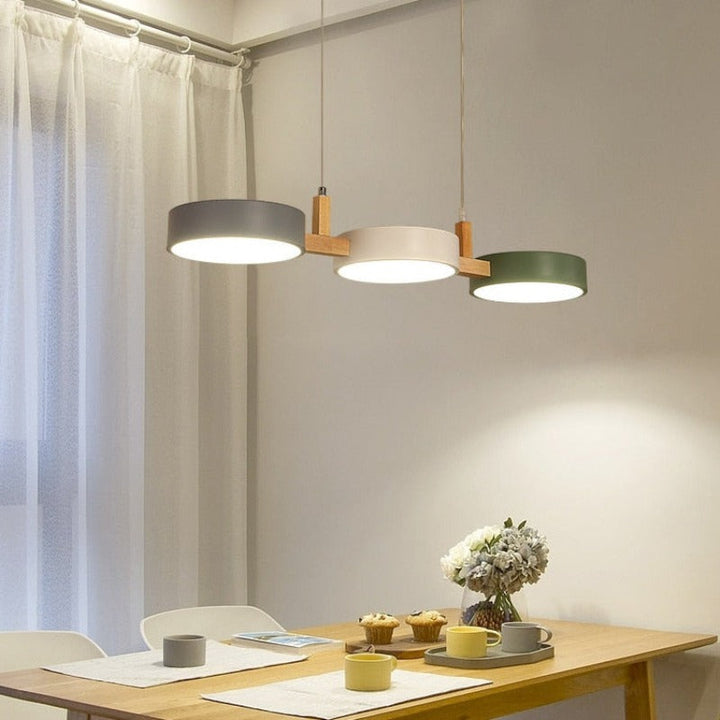 suspension-luminaire-style-industriel | Designix - Suspension Luminaire Multicolore - https://designix.fr