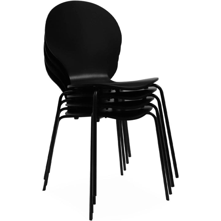 "Chaises Noires Rétro Empilables" | Designix - 3333    - https://designix.fr/