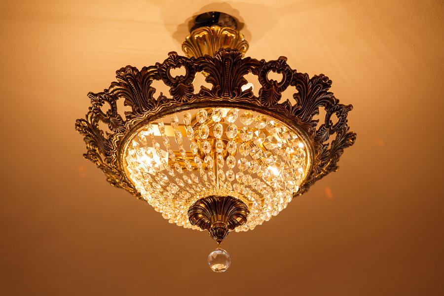 Lustre AL169