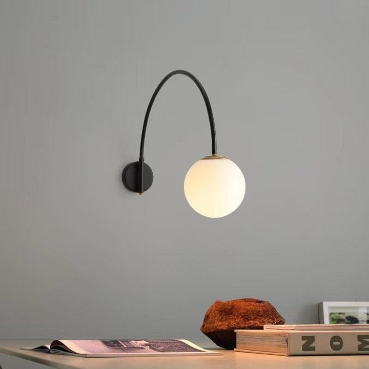 Applique Murale Arc Boule | Éclat Moderne - Designix Applique Murale Interrupteur à Bouton Blanc Chaud (2700 - 3500K)