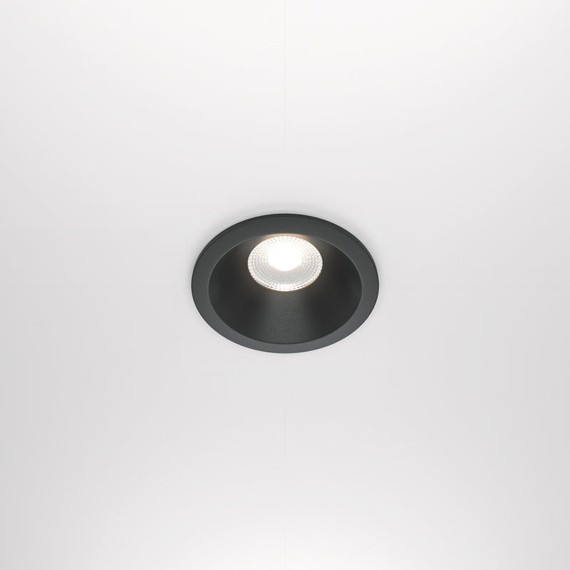 Zoom Spot noir