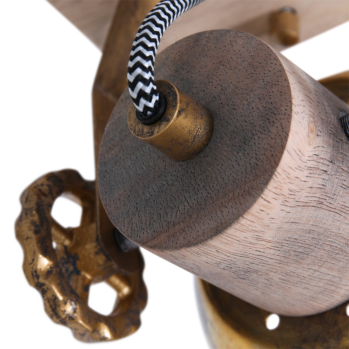Spot Gearwood bronze