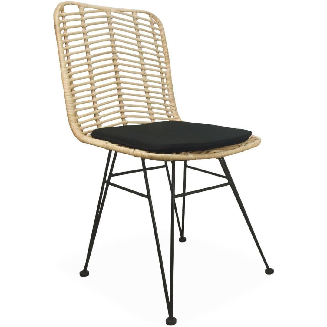 Alice'S Home - Table À Manger En Ancien Teck Recyclé 220Cm + 6 Chaises Et 2 Fauteuils En Rotin Naturel Et Métal. Coussins Noirs | Designix - Amazon    - https://designix.fr/