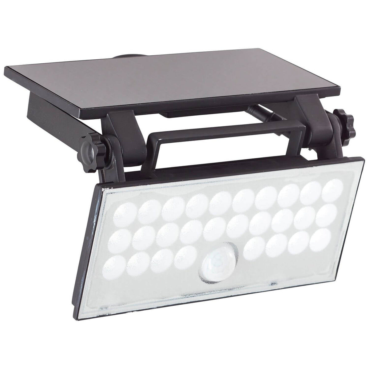 Vue de trois quarts du projecteur solaire incliné, panneau solaire noir et LED visibles.