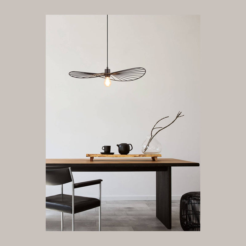 Suspension Chapeau noire mat