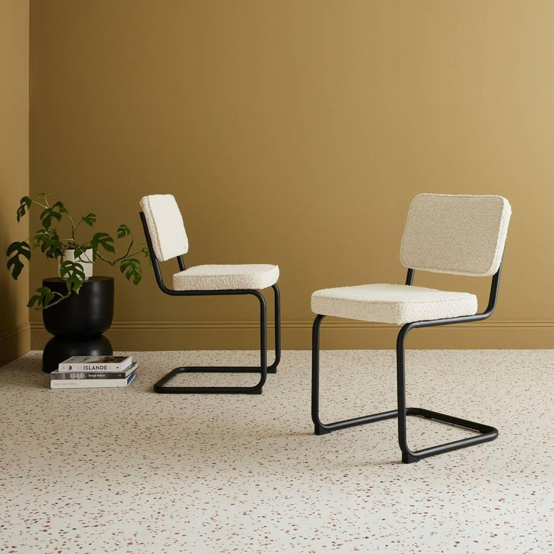 Chaise Cantilever Bouclette Blanche | Zeste - Designix Chaise de Bureau