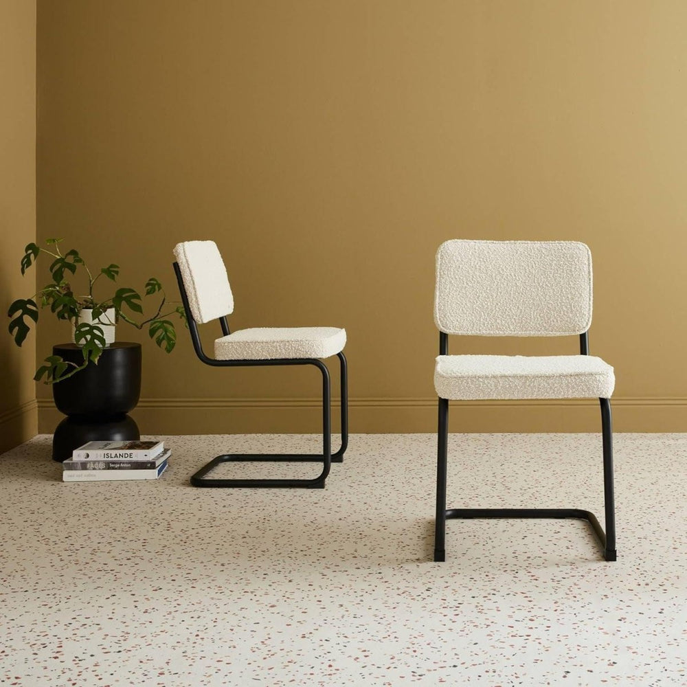Chaise Cantilever Bouclette Blanche | Zeste - Designix Chaise de Bureau