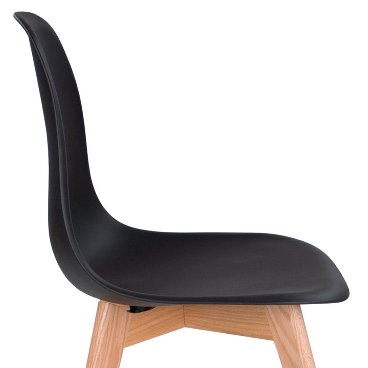 Chaise De Salle A Manger Confortable En Plastique Facile A Entretenir | NOVA - Designix
