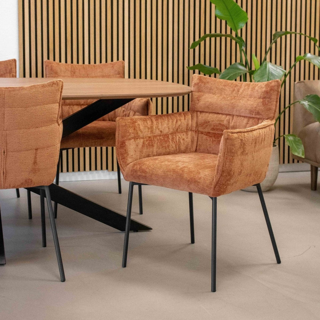 Chaise de salle à manger contemporaine et confortable | GOOS - Designix