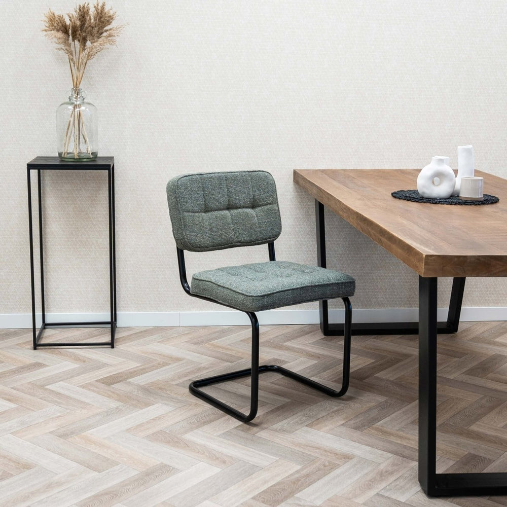 Chaise En Métal Moderne Confort Durable Chic | NOVA - Designix