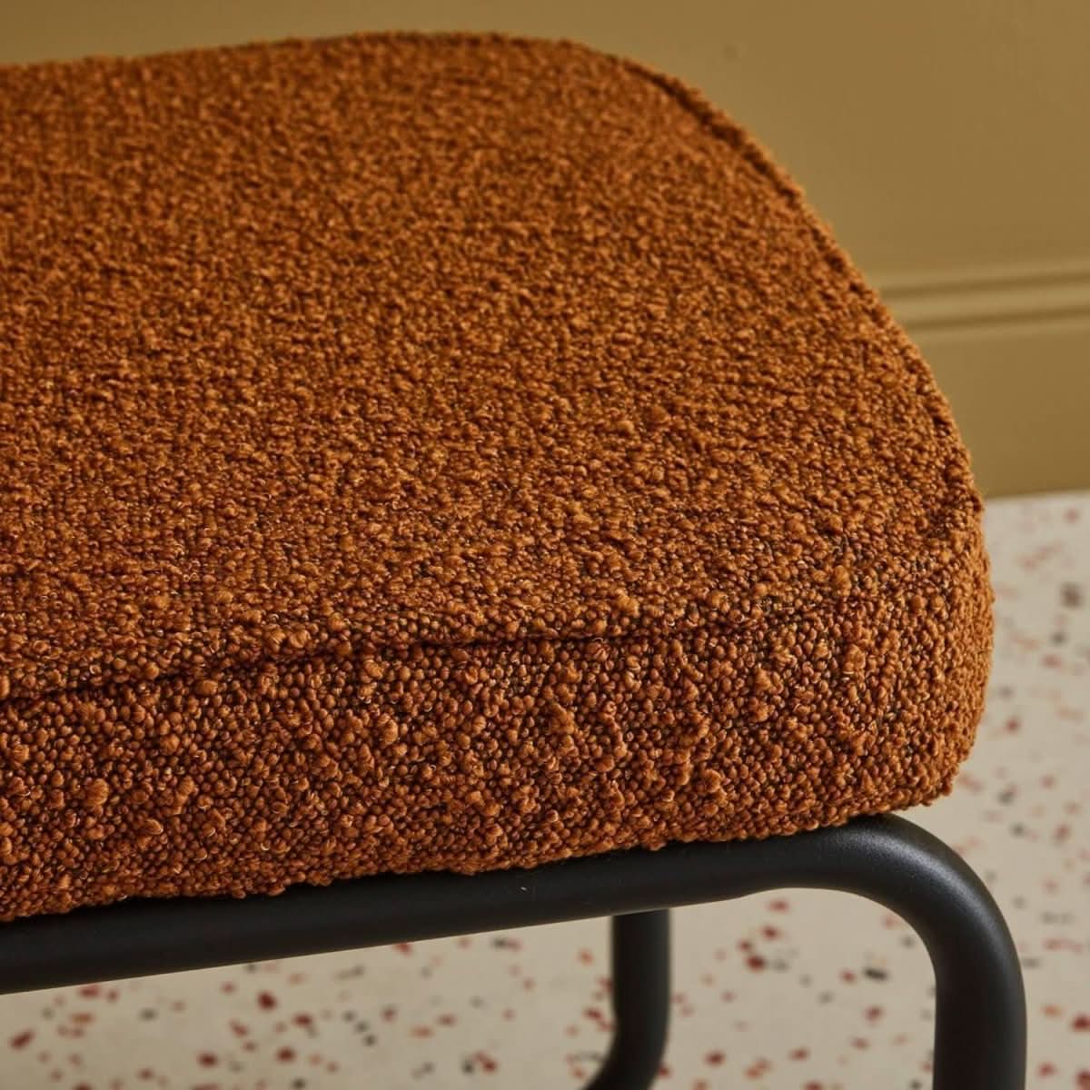 Chaises Cantilever Bouclette Ocre | Ylang - Designix Chaises