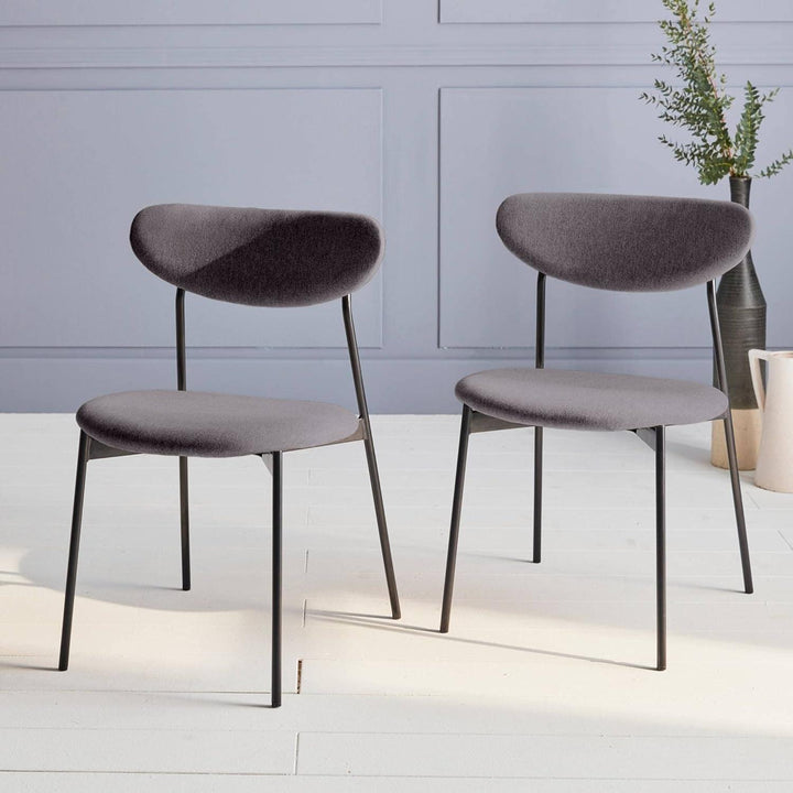 Alice'S Home - Lot De 2 Chaises - Arty - Scandinaves Et Vintage. Assise Et Dossier Gris Foncé. Pieds En Acier | Designix - Amazon    - https://designix.fr/