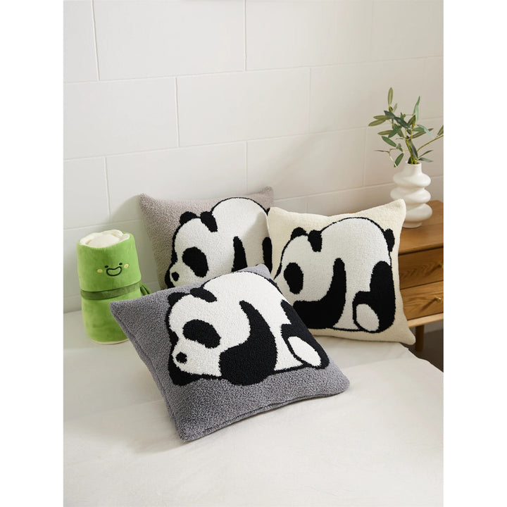 Taie d'oreiller tricotée en forme de panda mignon | Designix - Taies d'oreiller    - https://designix.fr/