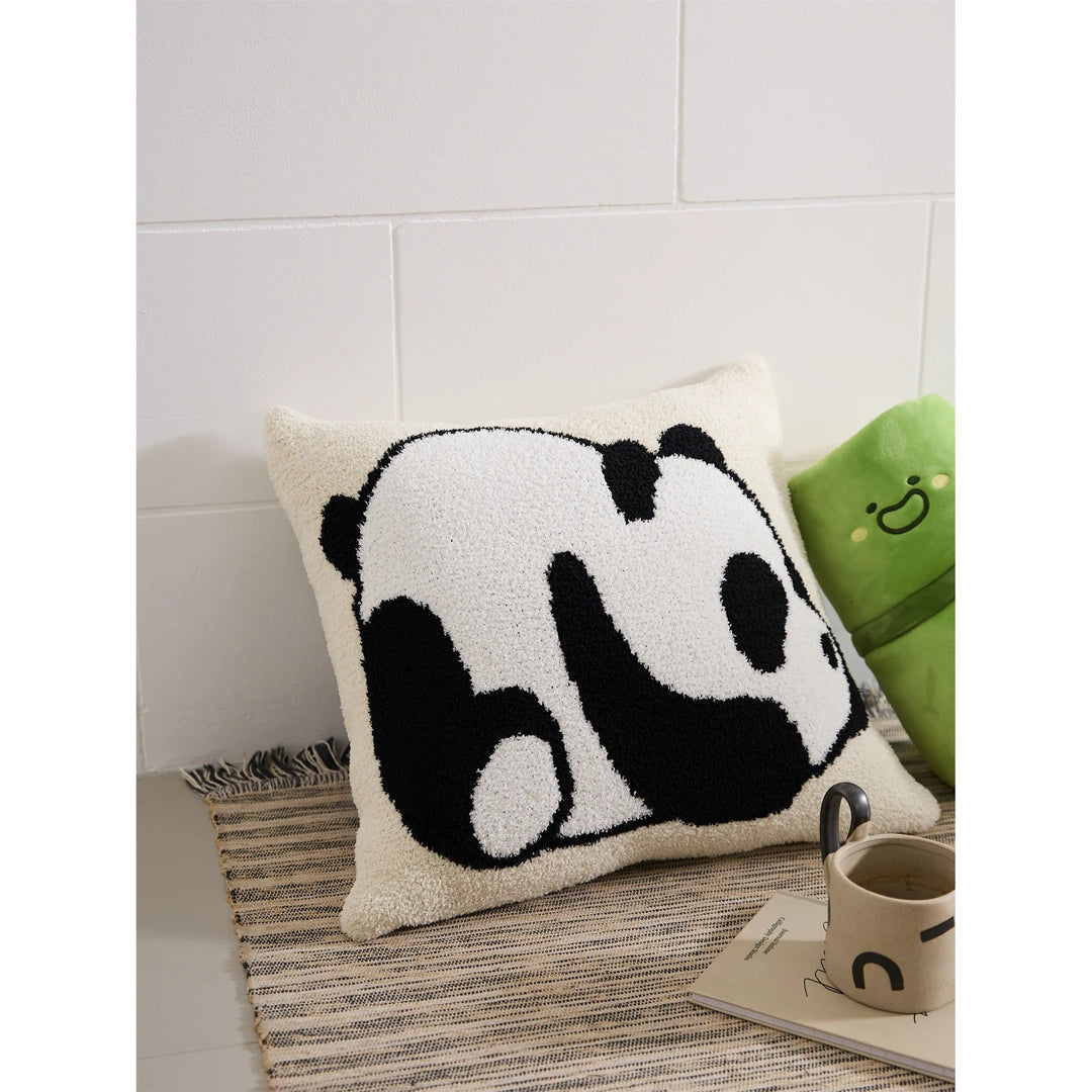 Taie d'oreiller tricotée en forme de panda mignon | Designix - Taies d'oreiller Beige 45x45cm  - https://designix.fr/