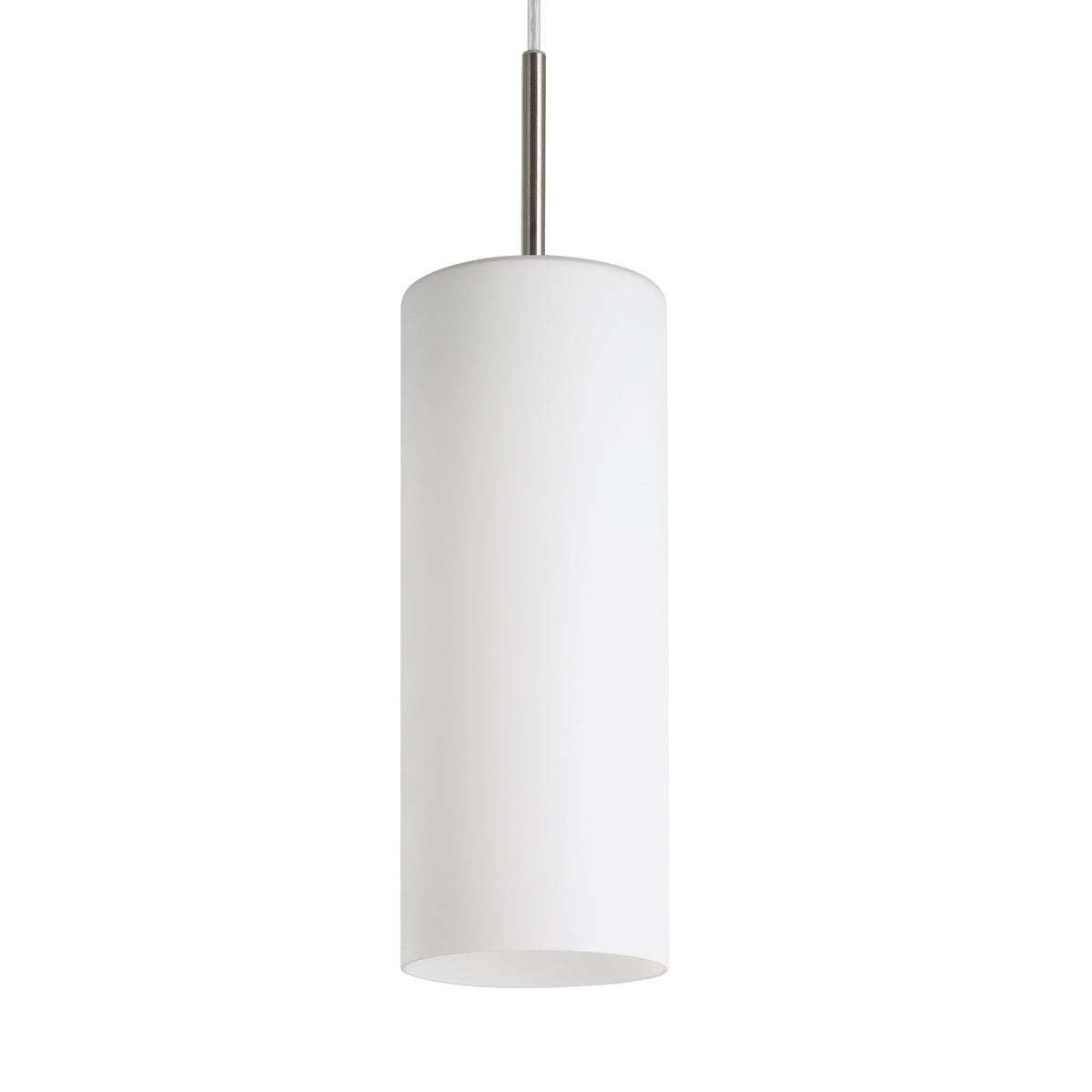 Détail rapproché d'un abat-jour cylindrique blanc et de sa douille métallique