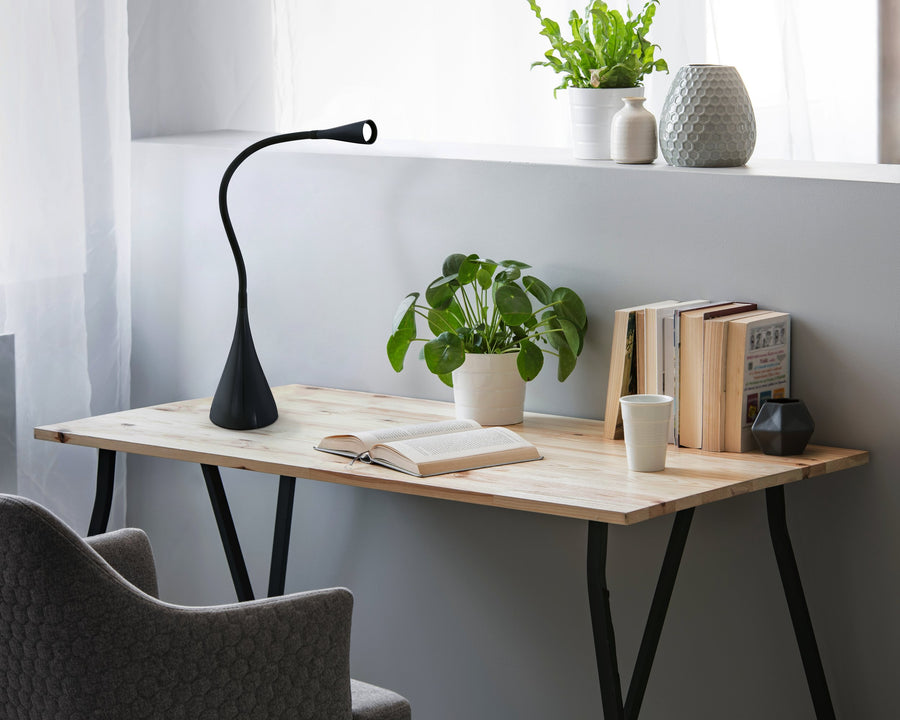 Lampe à poser Snapora aluminium et noire