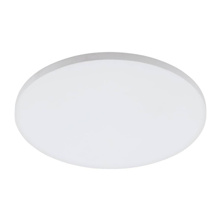 Plafonnier rond blanc au design épuré, vue de face sur fond blanc