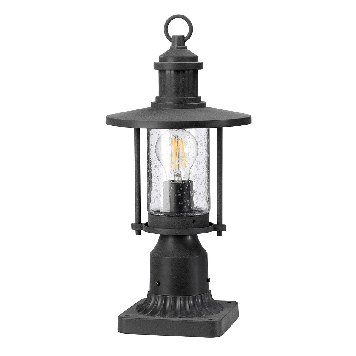 Lampadaire présenté de trois quarts, lanterne et pied bien visibles