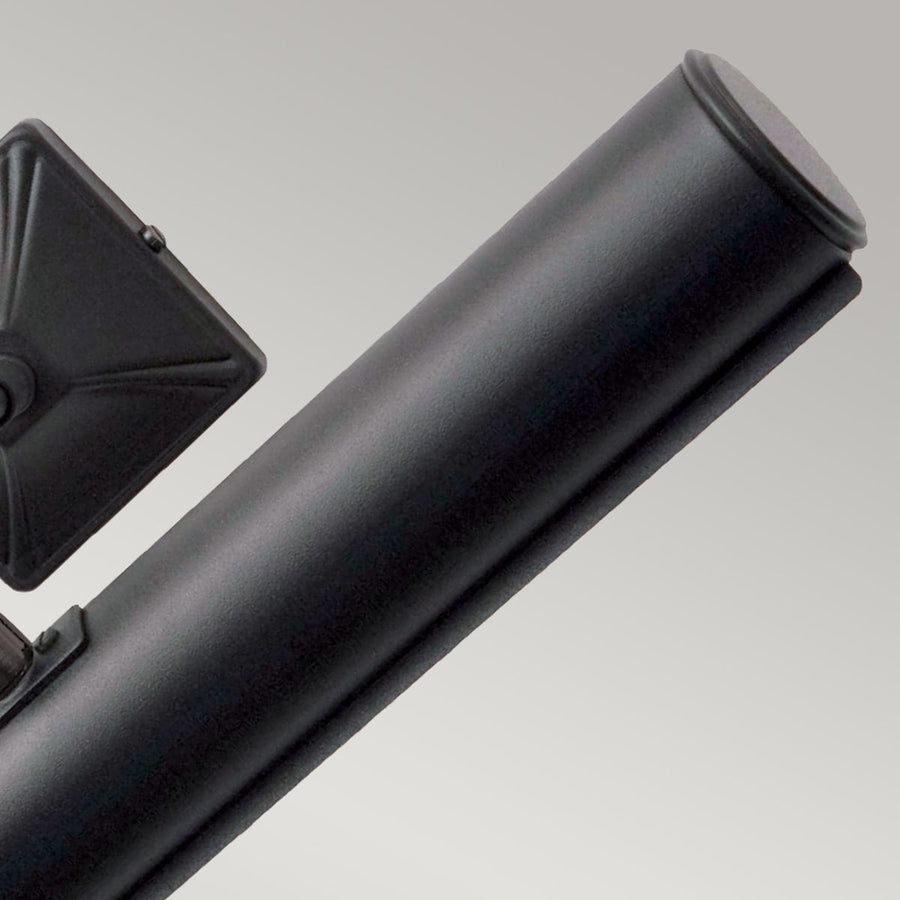 Détail de l'extrémité du cylindre noir avec son embout circulaire