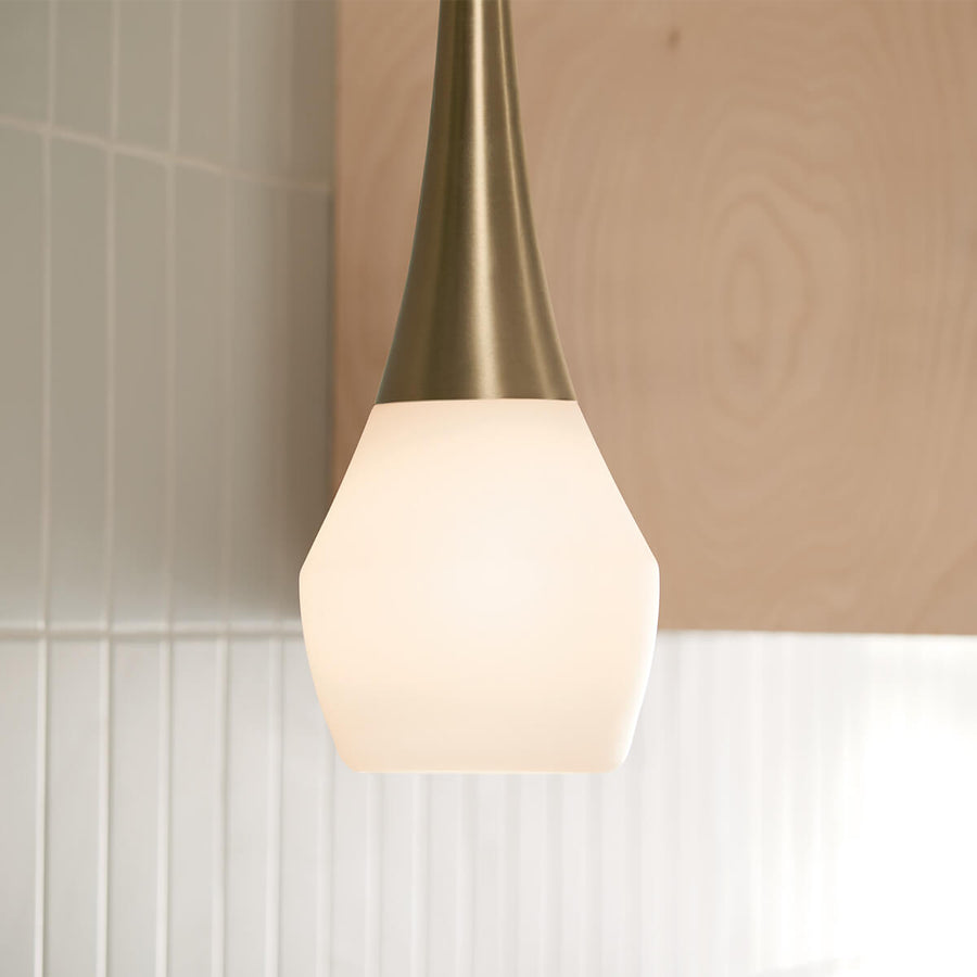 Suspension Deela bronze et opale, verre