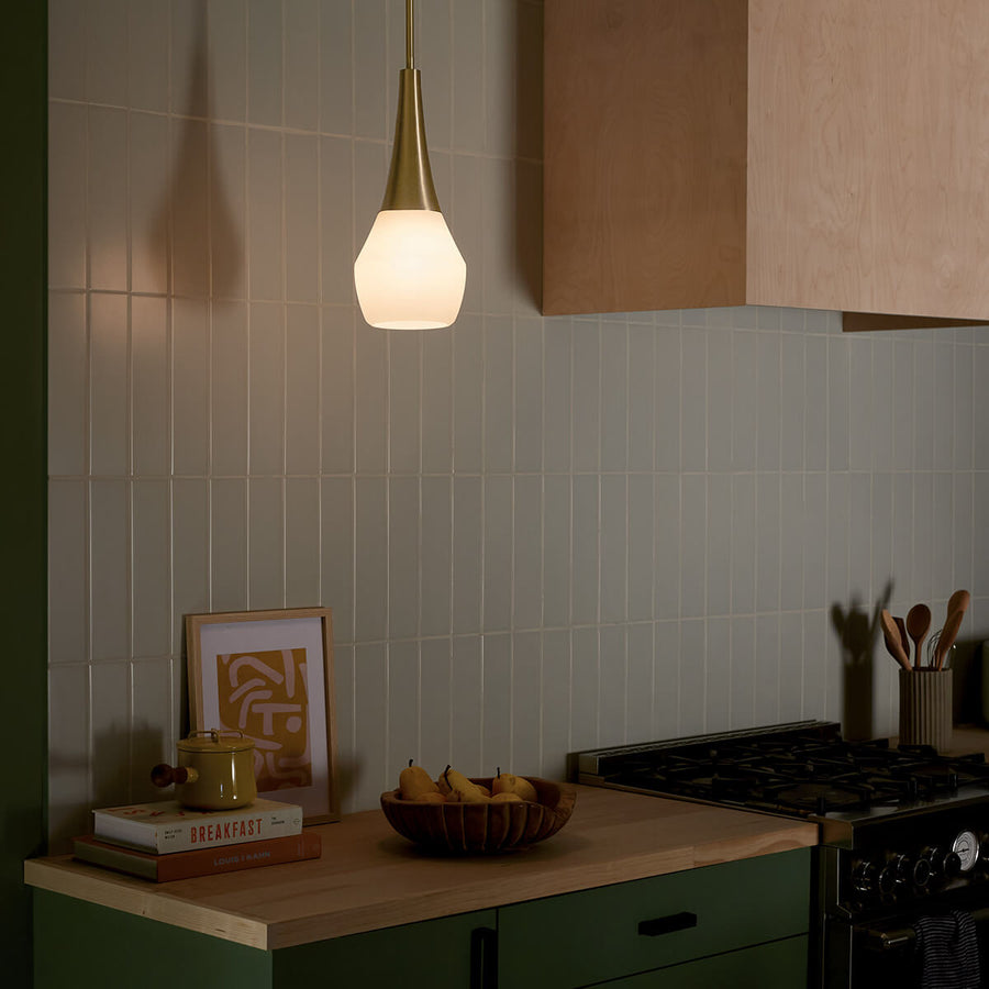 Suspension Deela bronze et opale, verre