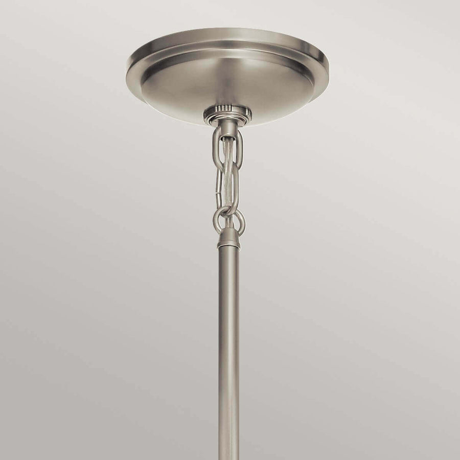 Détail de la rosace de plafond, chaîne et tige de fixation nickel satiné