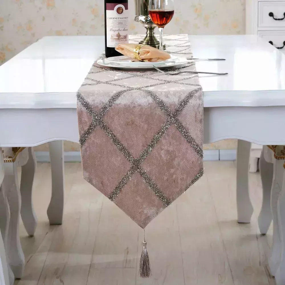 Chemins de table pour la fête de mariage | Designix - Amazon - https://designix.fr/