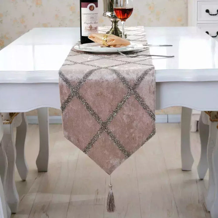 Chemins de table pour la fête de mariage | Designix - Amazon - https://designix.fr/