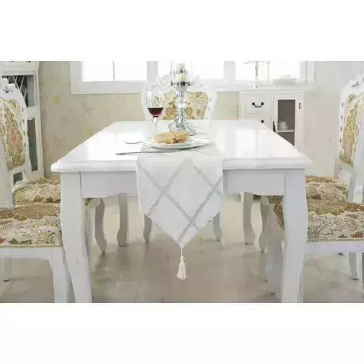 Chemins de table pour la fête de mariage | Designix - Amazon Beige 28x180cm Modern - https://designix.fr/