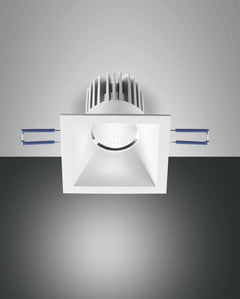 Spot LED | Zachary