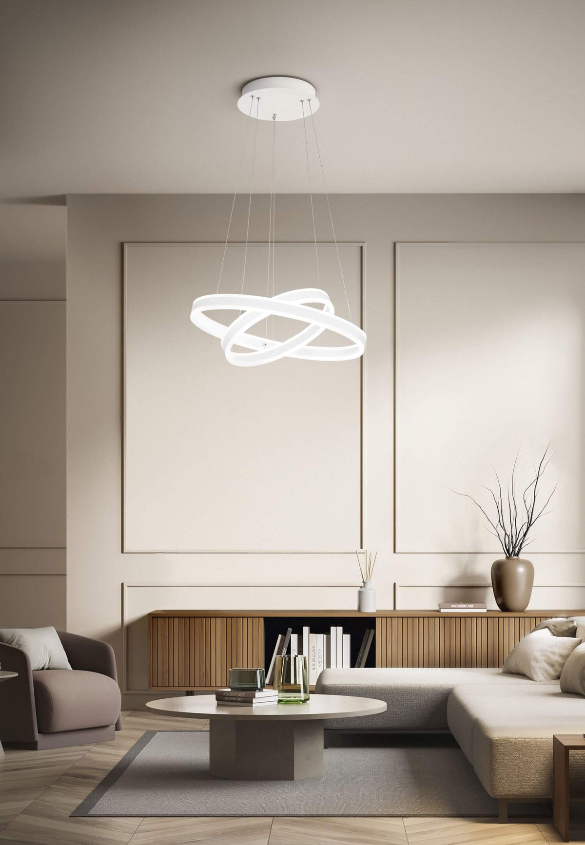 Mise en ambiance du luminaire suspendu dans un salon contemporain aux tons beiges