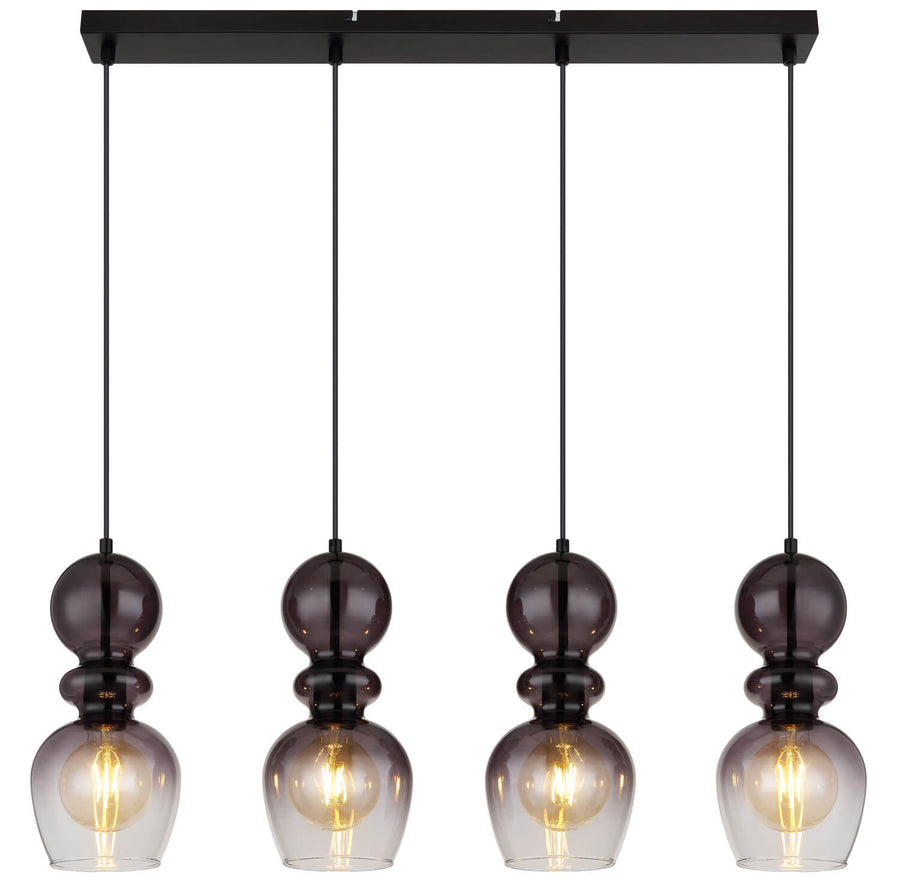 Vue de face du luminaire allumé, quatre abat-jours en verre fumé