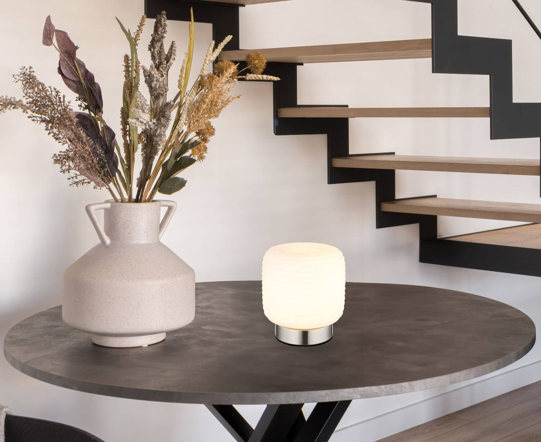 Lampe à poser Kladora nickel satiné