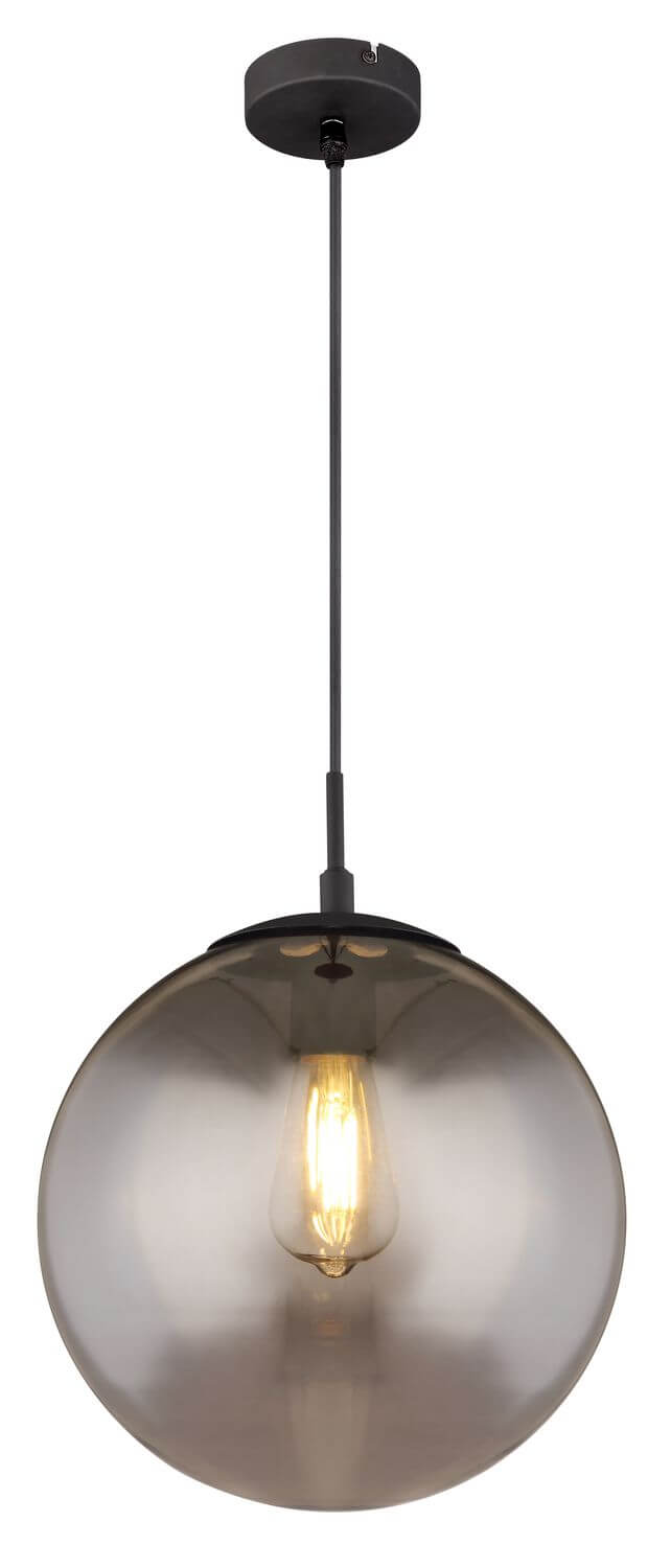 Vue centrée du luminaire suspendu, câble noir et sphère en verre fumé transparent.