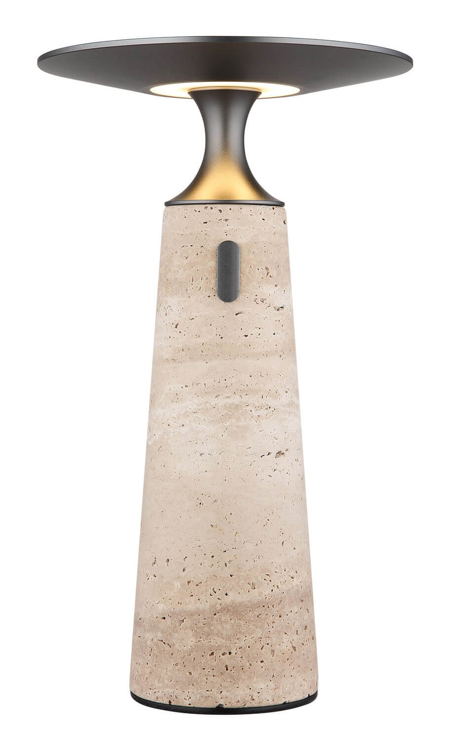 Détail du luminaire allumé, abat-jour plat éclairé par le dessous