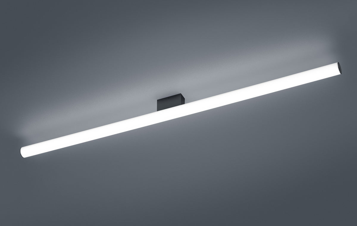 Vue plongeante montrant le halo lumineux diffusé par le long tube blanc
