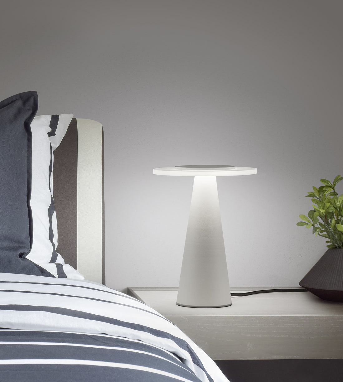 Lampe à poser BAX blanche