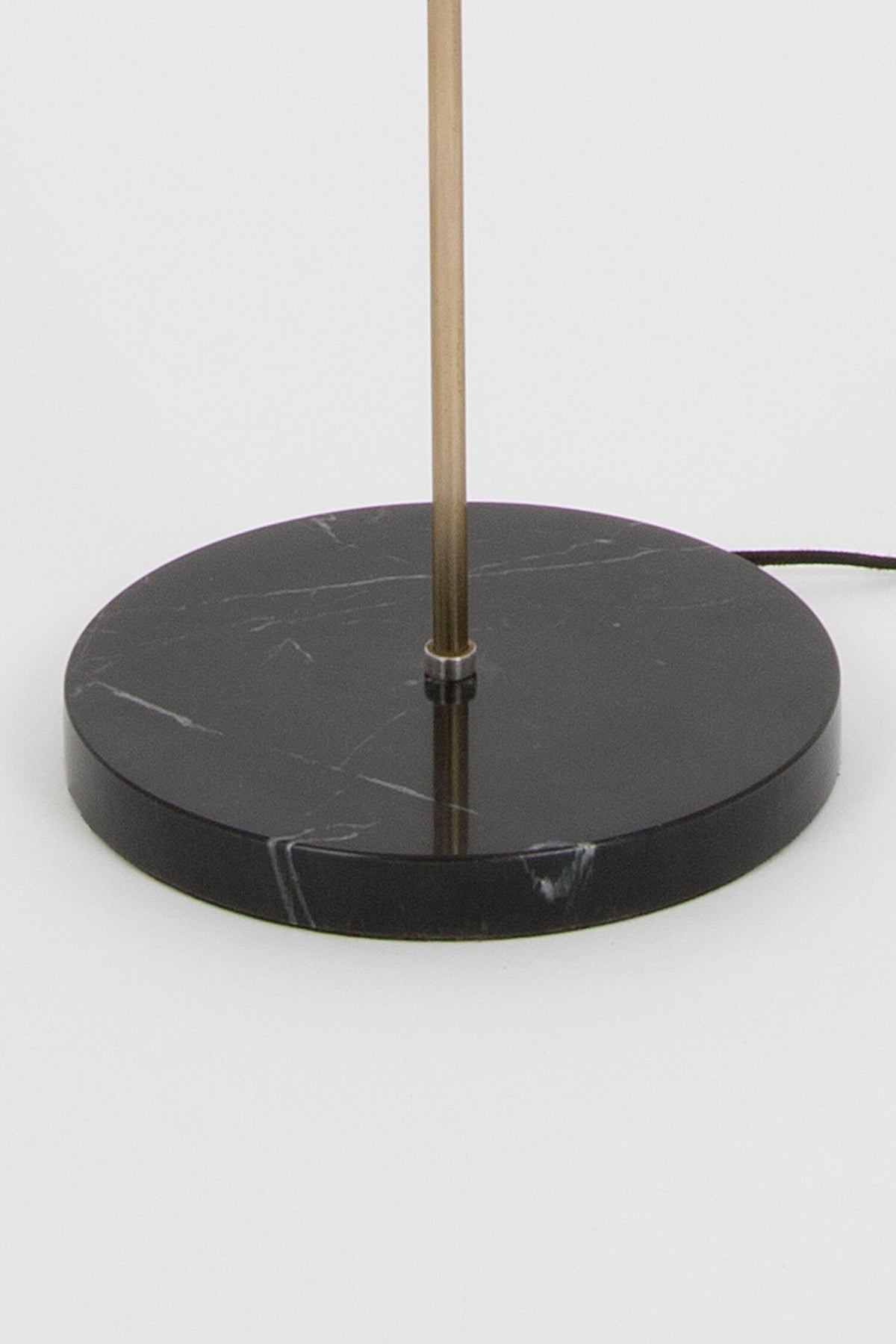 Lampadaire Oktavia