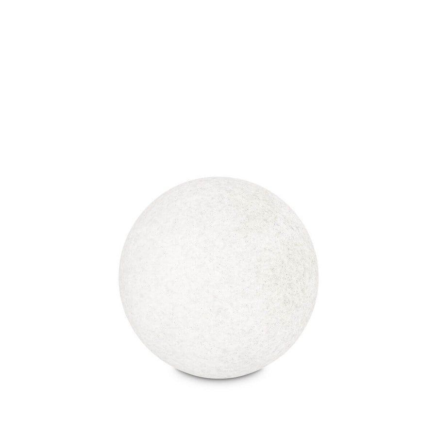 Sphère blanche texturée présentée de face sur fond blanc, sans pied apparent