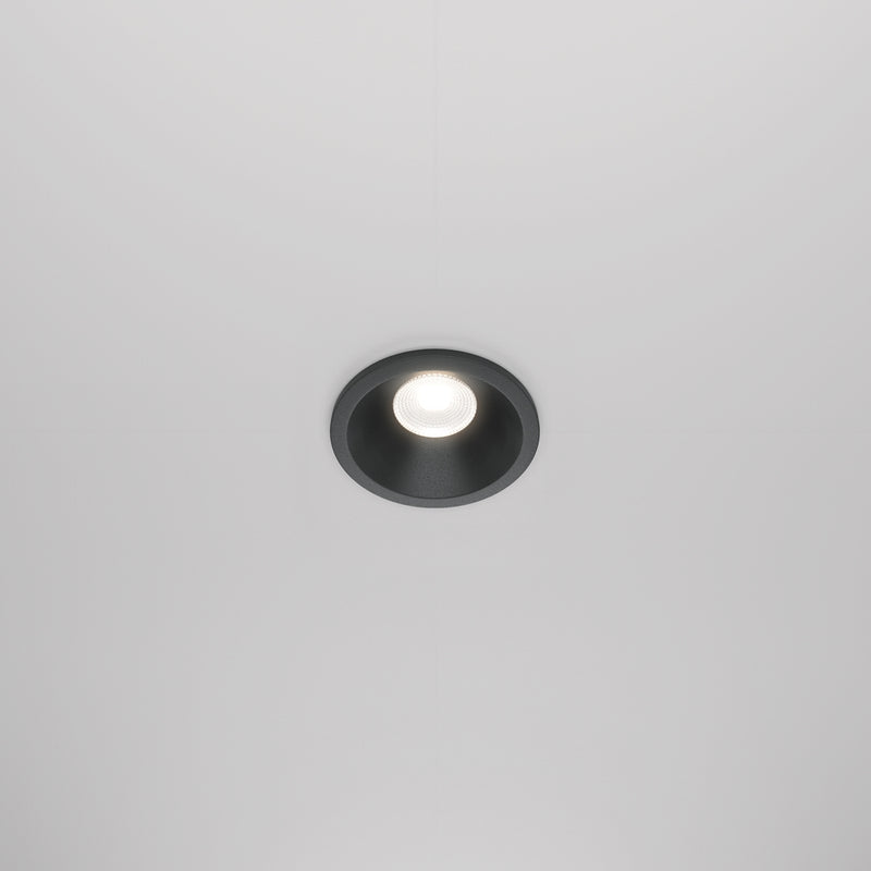 Zoom Spot noir