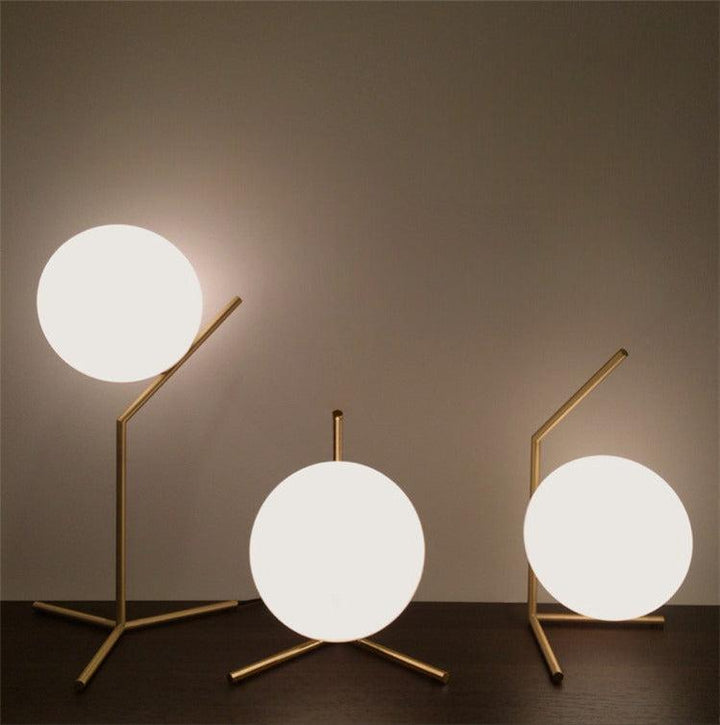 Lampe Boule sur Pied | Éclat Sphérique - Designix Lampe de chevet Petite Doré Blanc Chaud