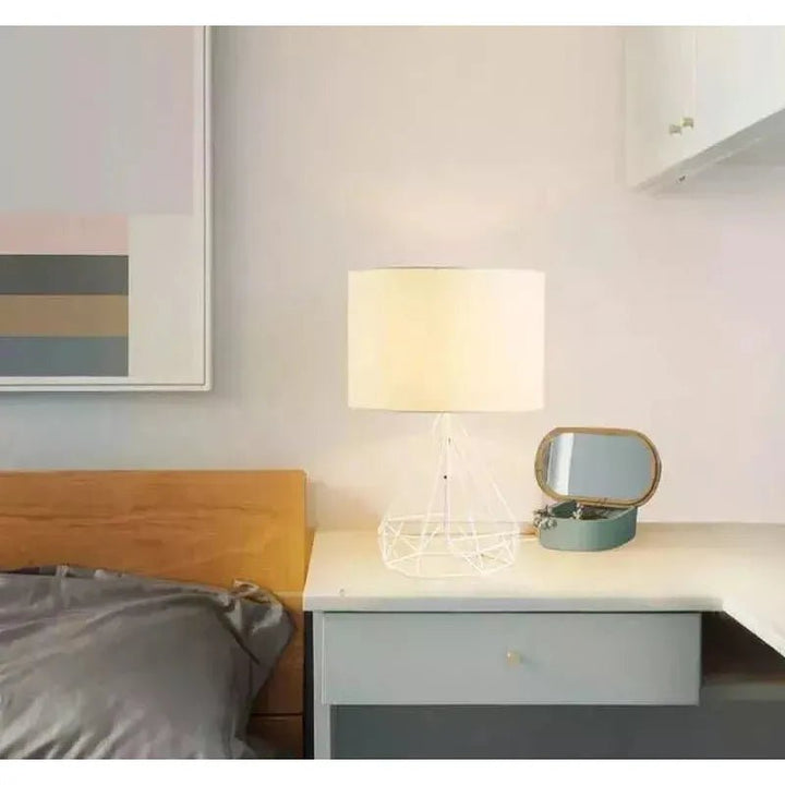 Lampe Géométrique Rétro | Silhouette Graphique - Designix Lampe de chevet Blanc