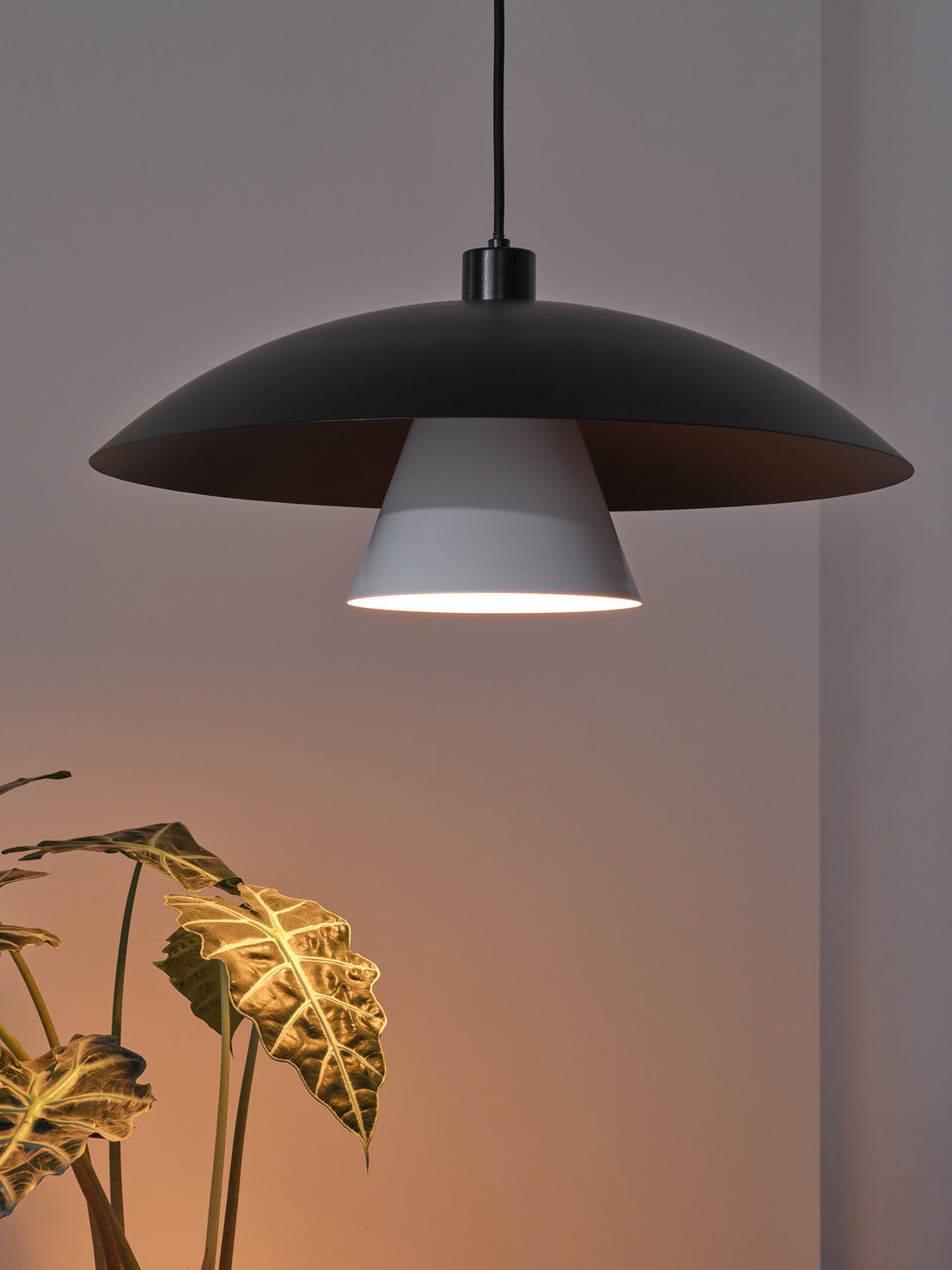 Suspension luminaire | Flying Mushroom Noire